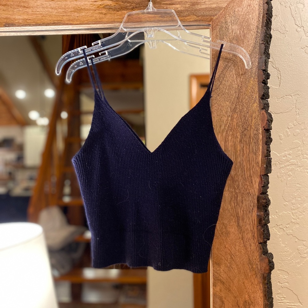 LA HEARTS NAVY TANK CROP TOP